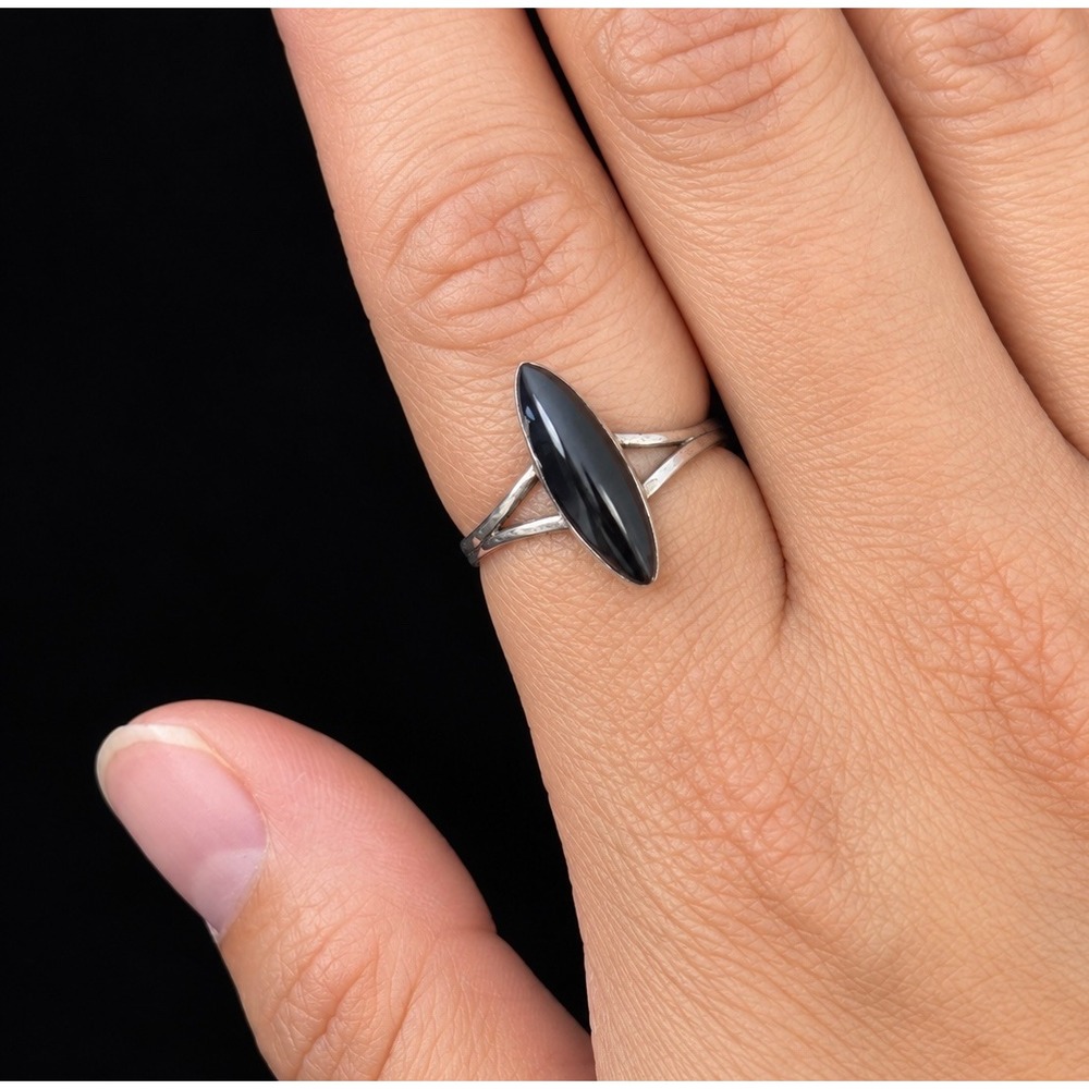 Vintage Mexico Sterling Silver Black Onyx Marquise Ring Size 7 Southwestern